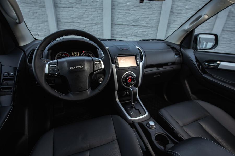 Торпедо Isuzu D-Max Double Cab 2019 года  (RU) (фото 4 из 25)
